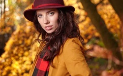 扯开衣服两只小兔子跳出来是